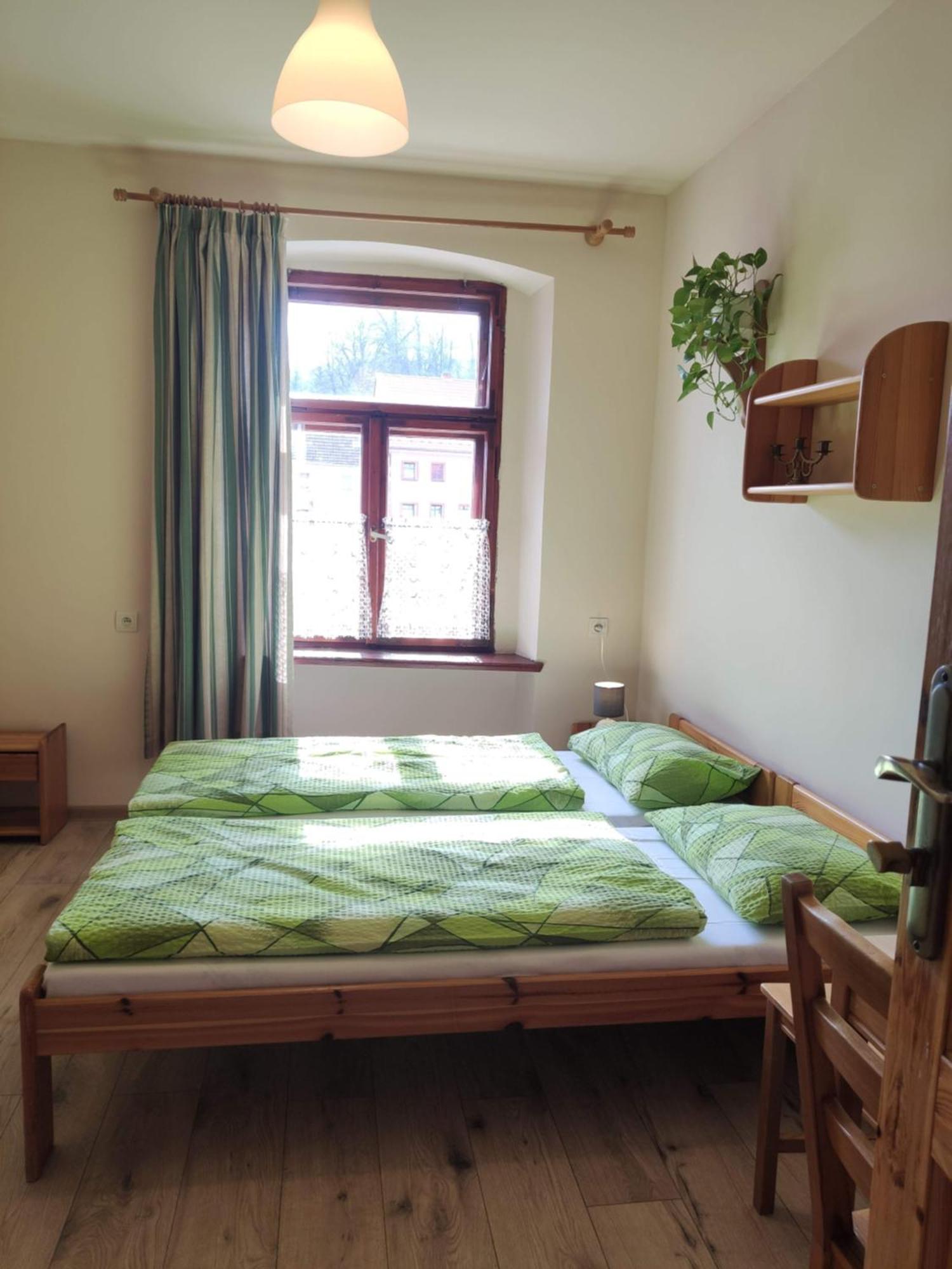 Apartamenty I Pokoje Goscinne "Wacus" Srebrna Góra Екстериор снимка