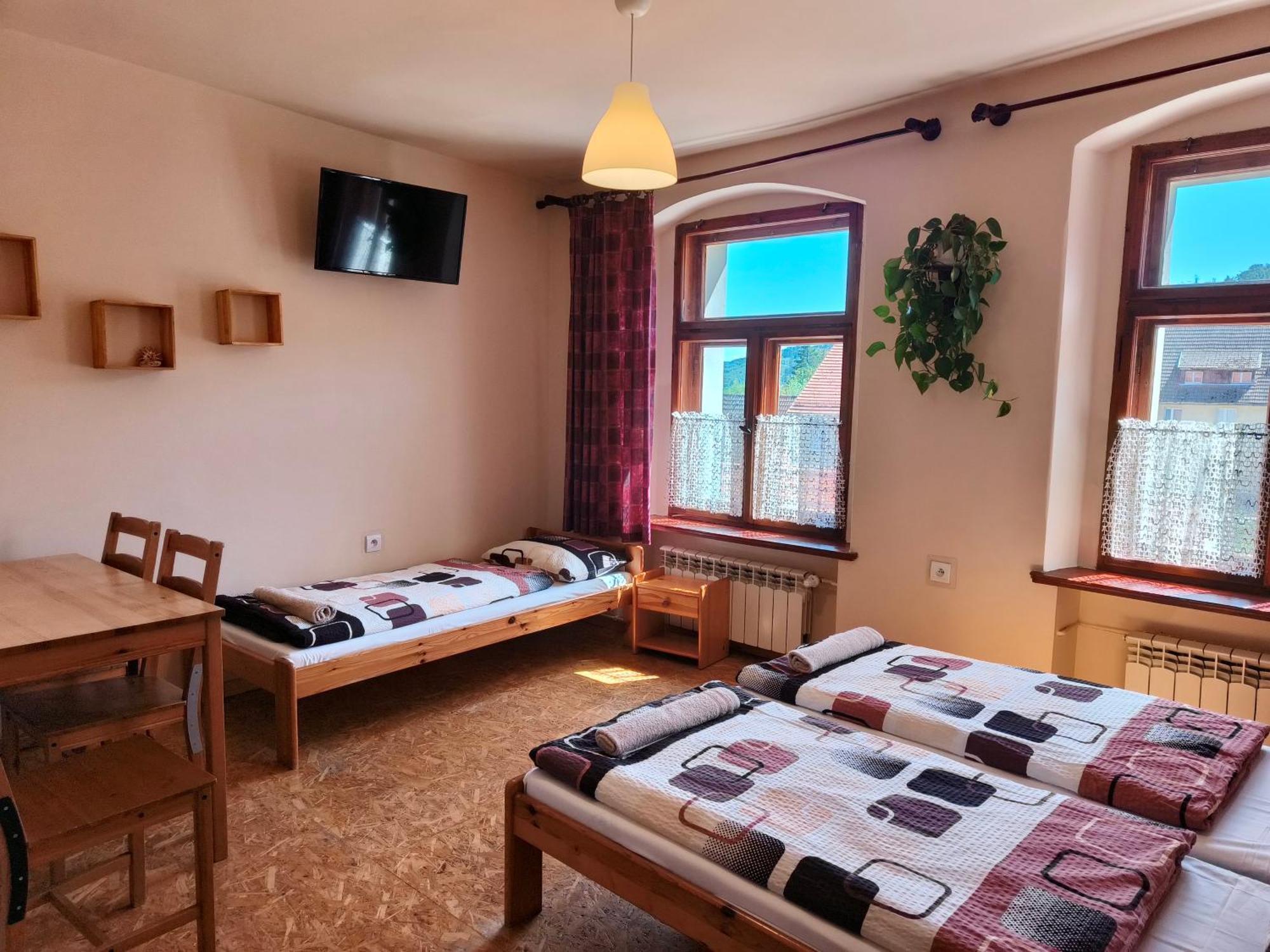 Apartamenty I Pokoje Goscinne "Wacus" Srebrna Góra Екстериор снимка